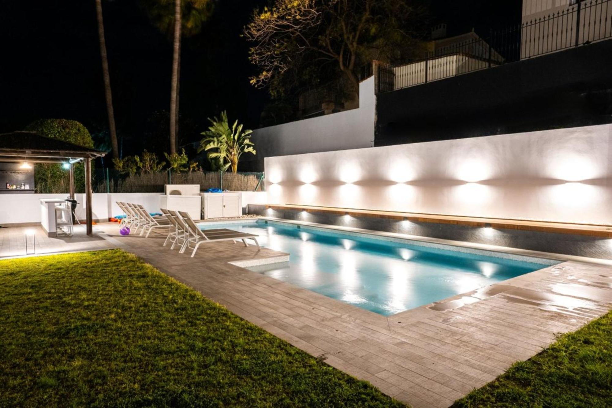 New Zacaluca Pool Sauna & Gym *