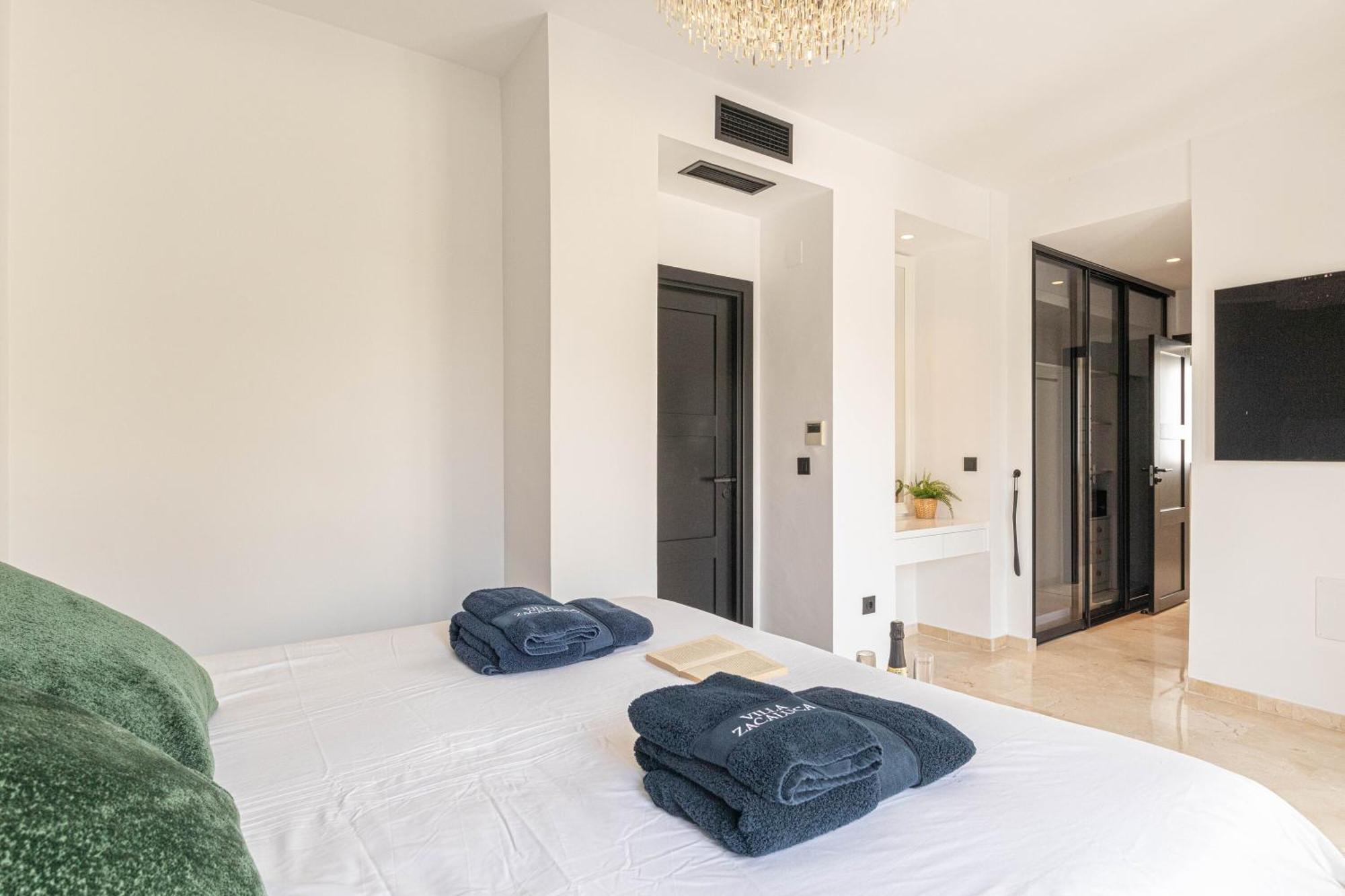 New Zacaluca Pool Sauna & Gym Villa Marbella